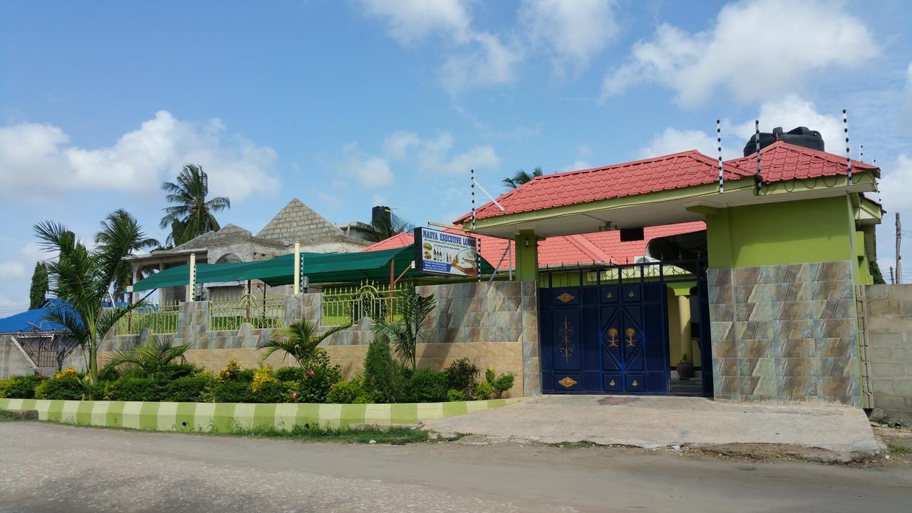 Mauya Executive Lodge Дар ес Саалам Екстериор снимка