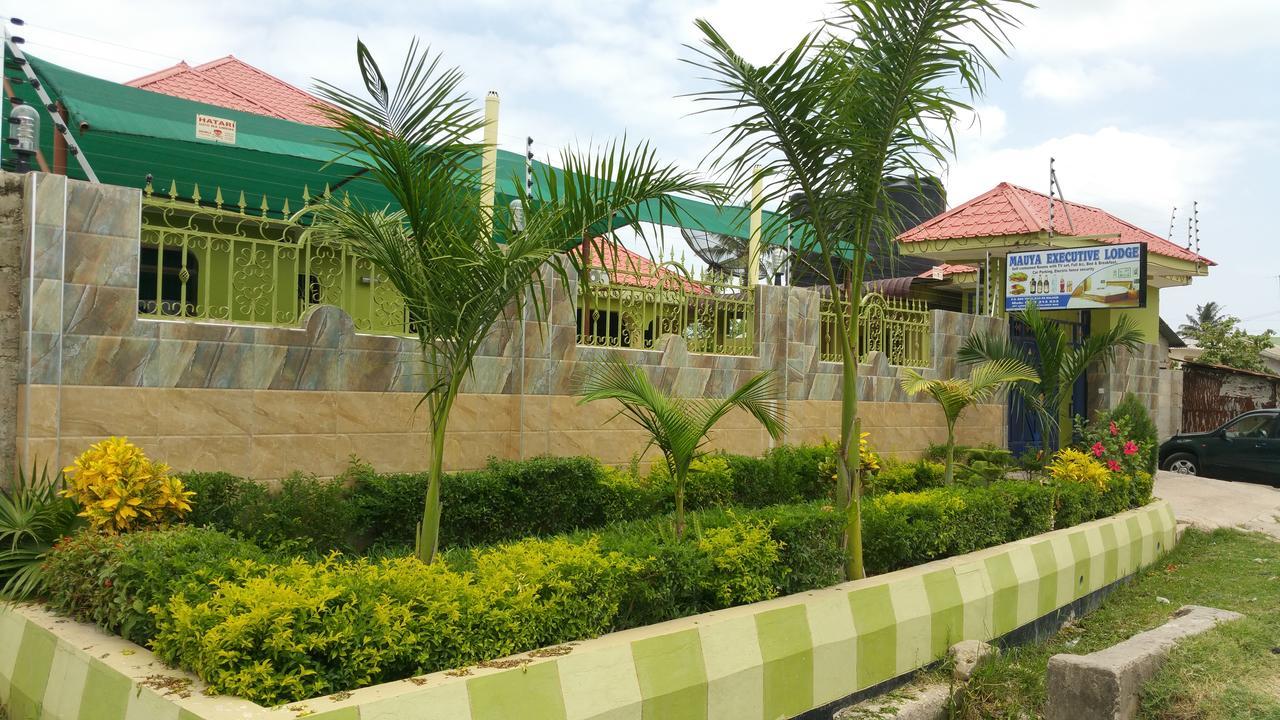 Mauya Executive Lodge Дар ес Саалам Екстериор снимка